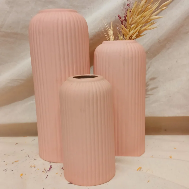 Ribbed Pipe Ceramic Vases – Set of 3 (3)