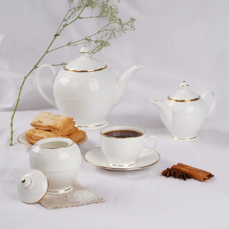 Crown Tea Set in Pure Gold – Buy Tea Cups, Cup & Saucer Sets